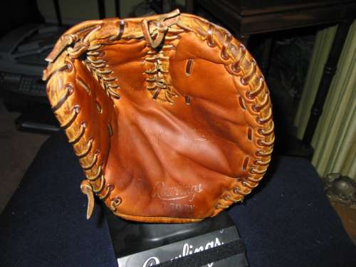 Stan Musial Rawlings T70RY Front
